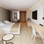 Hotel Lumen & The Light Show Lisbon