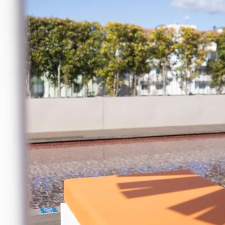 Hotel Lumen & The Light Show 4*