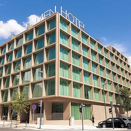 Hotel Lumen & The Light Show Lisbon