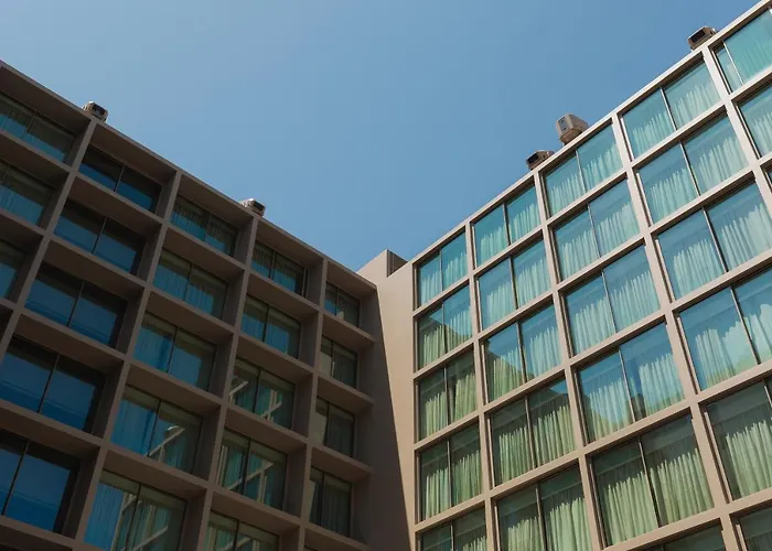 Lumen & The Light Show Hotel 4*