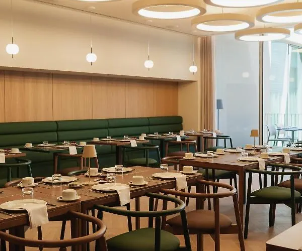 Lumen & The Light Show 4* Lissabon