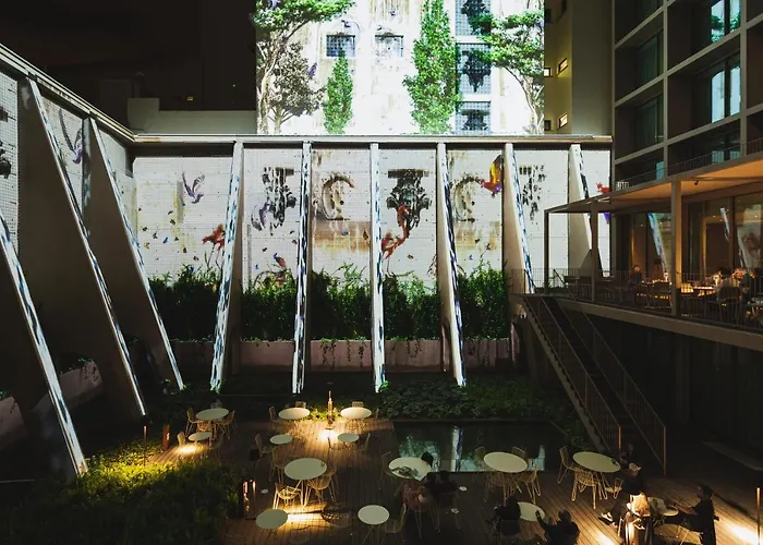 Hotel Lumen & The Light Show 4*