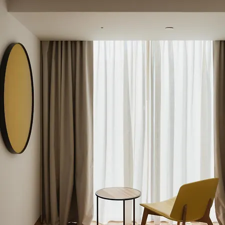 Hotel Lumen & The Light Show 4*